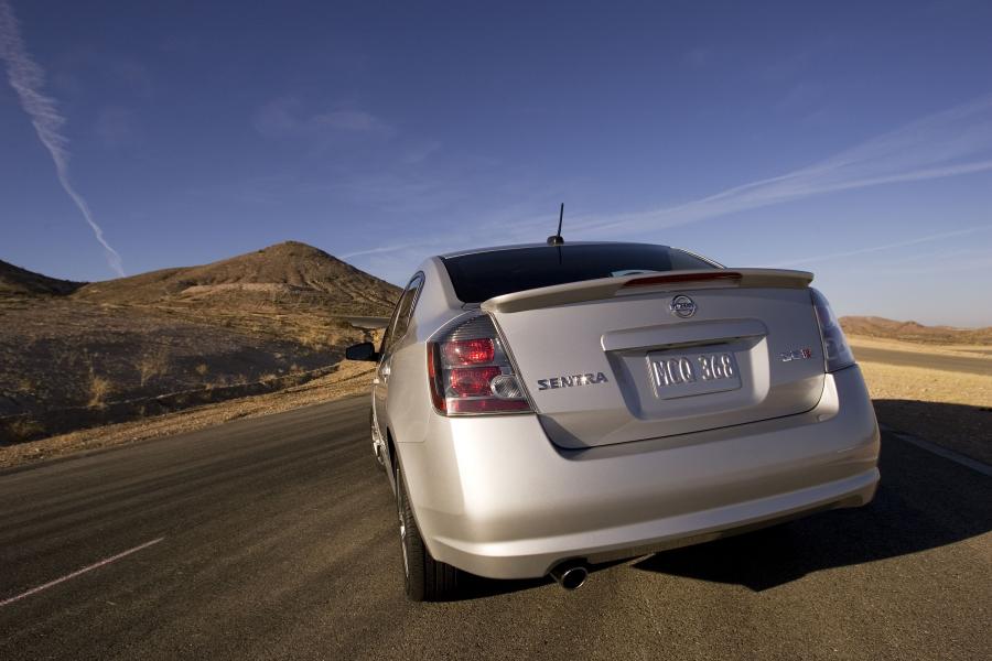  Nissan Sentra SE-R (B16) 2007 года  (фото 11 из 17)